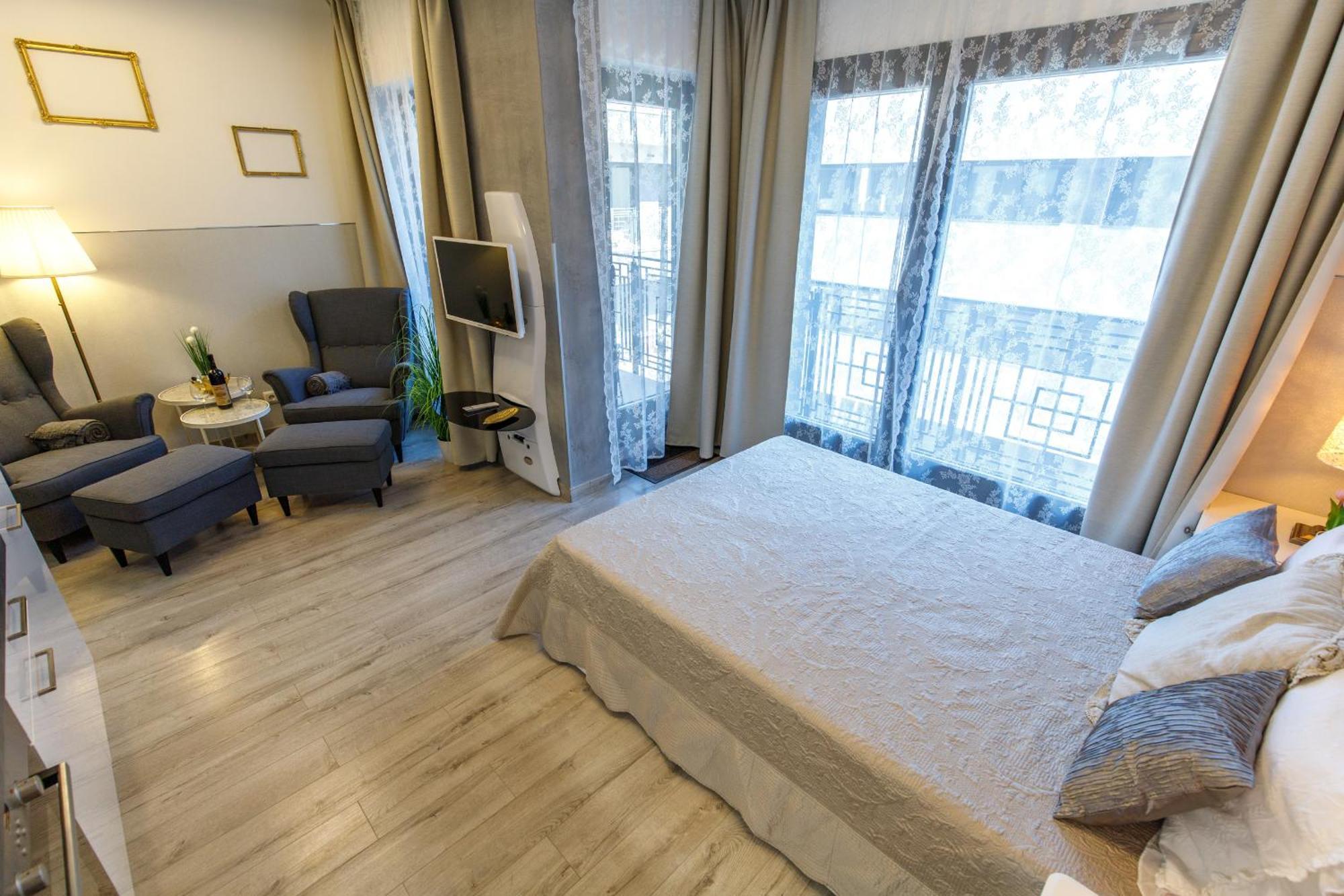 K40 Romantic Deluxe Studio In The City Center Budapest Esterno foto